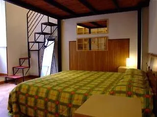 Otel Aabacus Pyramid House *