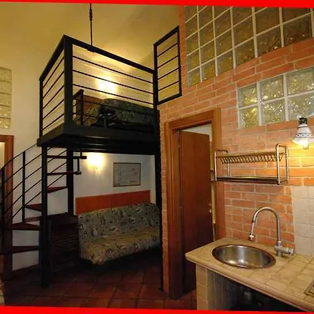Aabacus Pyramid House Roma