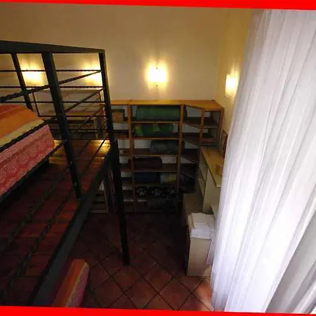 Aabacus Pyramid House Roma
