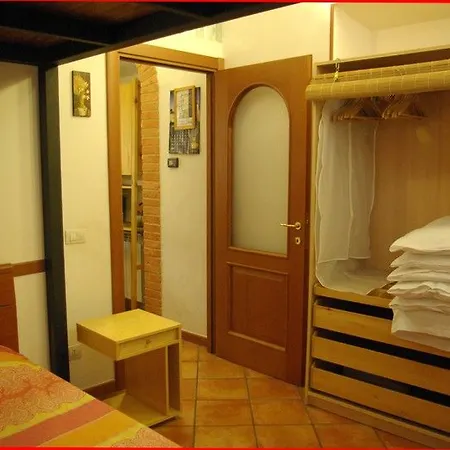 Hotel Aabacus Pyramid House Rome